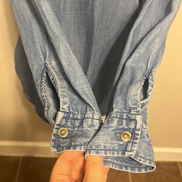 Anthropologie Cloth & Stone Denim Tencel Top Size XS - Picture 3 of 6